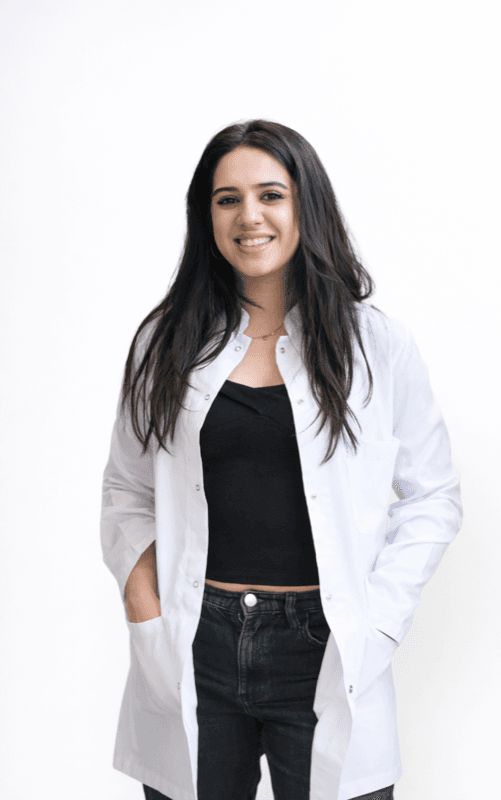 Dt. Beyza Seylan genel diş hekimi